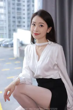 [IESS异思趣向] 2023.05.08 丝享家1445：小婕《黑白渐变》[90P/99MB] - 3