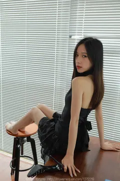 [IESS异思趣向] 2023.05.17 丝享家1454：美子《露背连衣裙》[76P/75MB] - 4