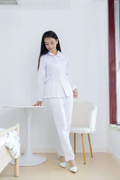 勿恋传媒 NO.1704 岚岚-勇敢说不[180P/1V/4.10GB] - 2