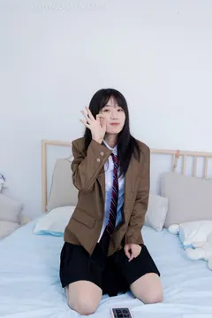 勿恋传媒 NO.1713 菜菜-可爱兔兔[330P/1V/10.4GB] - 1