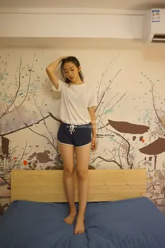 students 美腿镁足 005[126P/378MB] - 2