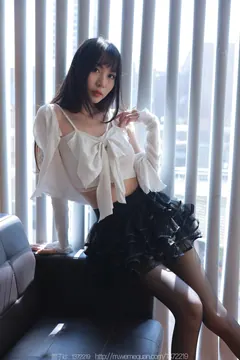 [IESS异思趣向] 2023.09.10 丝享家1529：团团《美妙后竖线》[81P/93MB] - 3