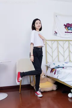 勿恋传媒 NO.1728 欢欢-冬的秘密[150P/1V/5.58GB] - 2