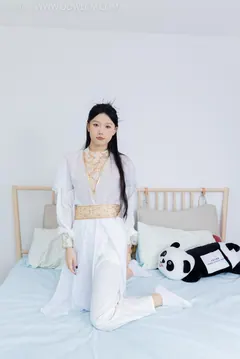 勿恋传媒 NO.1731 小竹-雪山飞狐[160P/1V/3.84GB] - 4