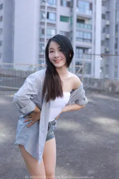 [IESS异思趣向] 2023.10.30 丝享家1572：婉萍《超短牛仔裤》[83P/90MB] - 4