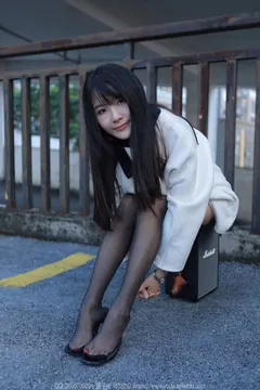 [IESS异思趣向] 2023.11.29 丝享家1598：婉萍《户外音乐》[84P/111MB] - 4