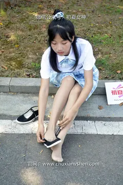 初夏女神 NO.081 点点 我的JK装[140P/1V/5.68GB] - 2