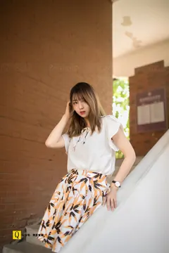 [青丘女神] 2019.07.08 NO.143 小诺 外院的夏天定制版本 [85P/1V/1.09G]