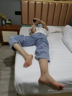 鱼鱼足影@001-第01期：杨杨 [134P/352MB] - 3
