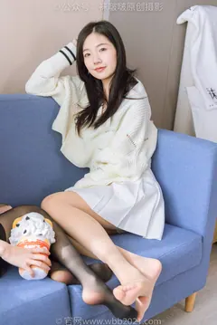 [BoBoSocks袜啵啵]NO.314 小甜豆稚予-2024元旦快乐！[200P/1V/6.91GB] - 2