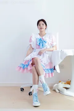 勿恋传媒 NO.1813 茯苓-春风沉醉[200P/1V/4.64GB] - 2