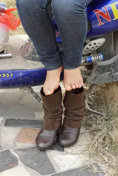 自由摄影 No.060 电动车上的每足 [47P/122MB] - 2