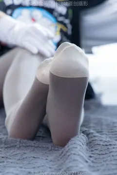 [BoBoSocks袜啵啵]NO.343 甜甜圈-高跟长靴、黑丝打底、肉丝[150P/1V/6.32GB] - 1