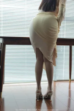 [IESS异思趣向] 2024.02.23 丝享家1672：婉萍《黄色包屯裙（上）》[62P/50MB] - 3