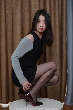 [IESS异思趣向] 2024.02.26 丝享家1674：小九《多角度展示》[90P/79MB] - 2