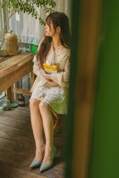 尤蜜丝 NO.047 穿搭推广展示图集 清纯[36P/232MB] - 5