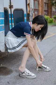 尤蜜丝 NO.048 穿搭推广展示图集 绝对领域[51P/431MB] - 2
