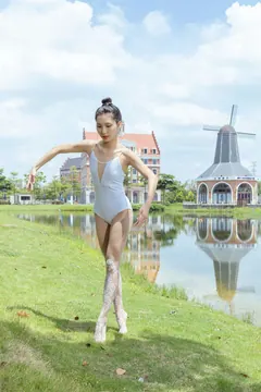 尤蜜丝 NO.070 穿搭推广展示图集[48P/567MB] - 1