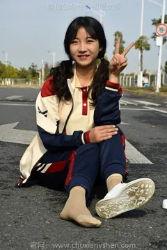 初夏女神 NO.125 点点 英伦风校服[140P/1V/3.50GB] - 6