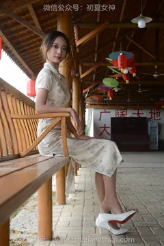 初夏女神 NO.129 依依 寒冬旗袍风[140P/1V/3.27GB]