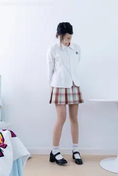 勿恋传媒 NO.1934 茹茹-山茶花[156P/1V/3.74GB] - 3