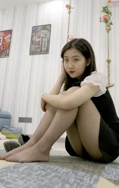 [SiHua思话] SH037 灰丝可还行？露露 [95P/2V/656MB] - 3