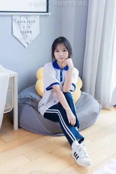[BoBoSocks袜啵啵]NO.366 甜甜圈-三双板鞋、白棉袜、短白丝[150P/1V/6.13GB] - 3