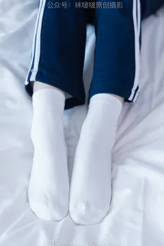 [BoBoSocks袜啵啵]NO.366 甜甜圈-三双板鞋、白棉袜、短白丝[150P/1V/6.13GB] - 4
