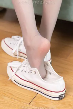 [BoBoSocks袜啵啵]NO.379 稚予-板鞋、灰丝[140P/1V/5.33GB] - 6