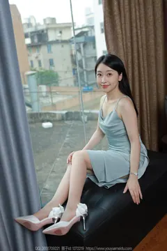 [IESS异思趣向] 2024.05.28 丝享家1753：小婕《纵享丝滑》[82P/61MB] - 2