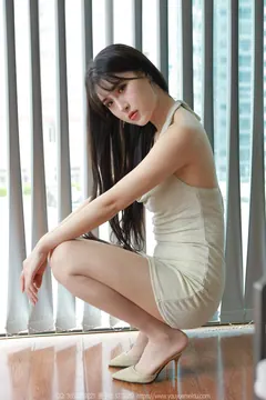 [IESS异思趣向] 2024.05.31 丝享家1756：小宝《挂脖包屯裙》[84P/80MB] - 3