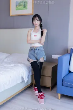 [BoBoSocks袜啵啵]NO.390 甜甜圈-板鞋、厚黑丝大腿袜、厚白丝大腿袜[148P/1V/6.19GB] - 2