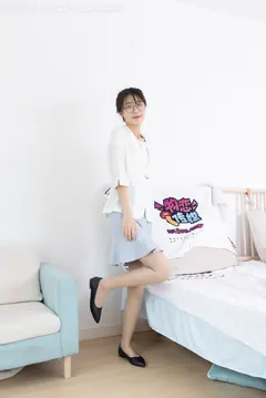 勿恋传媒 NO.1994 菜菜-一轮明月[170P/1V/4.39GB] - 2
