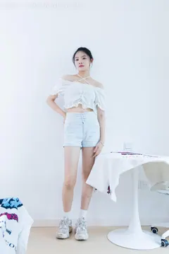 勿恋传媒 NO.2008 晴晴-藏眼泪到心脏[150P/1V/3.56GB] - 2