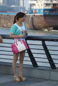 自由摄影 No.271 第一眼看到这样的背影 [46P/103MB] - 2