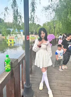 脚模面试脸足同框套路系列-002-03号-170 48 37大二纹身妹[12P/7V/42MB] - 4