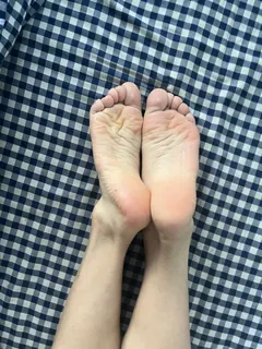 脚模面试脸足同框套路系列-014-16号-168 96 36口腔 舔脚[40P/20V/195MB] - 1