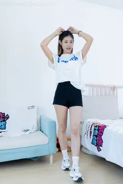 勿恋传媒 NO.2102 林林-美好相伴[150P/1V/4.28GB] - 2