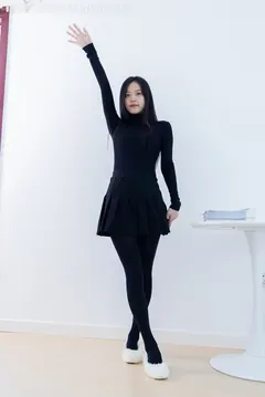 勿恋传媒 NO.2137 茯苓-一起出逃[170P/1V/4.43GB] - 2