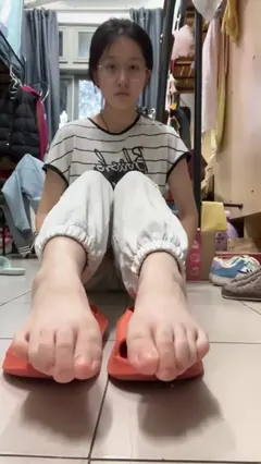 脚模面试脸足同框套路系列-142[20P/2V/41M] - 3