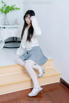 [BoBoSocks袜啵啵]NO.468 甜甜圈-高跟凉鞋、厚白丝、裸足、丝袜和裸足踩蓝莓剧情[150P/1V/7.57GB] - 3