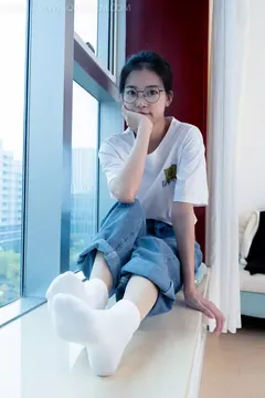 勿恋传媒 NO.2219 茯苓-分别与相遇[170P/1V/5.56GB] - 1
