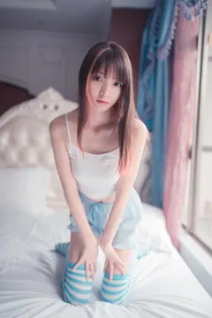 风之领域精品写真@No.014 蓝白条长袜 [50P/256MB] - 1