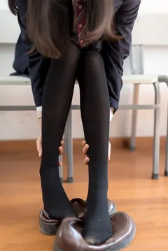 风之领域精品写真@No.016 学生美眉的幼稚黑丝 [39P/54.5MB] - 1