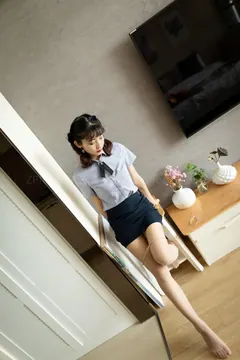[LSS山茶摄影] NO.026 小雪姓感可爱丝袜正装 [71P/57MB] - 4
