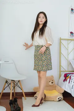 勿恋传媒 NO.2277 美兔-三双高跟鞋、薄肉丝、裸足[140P/1V/6.69GB] - 3