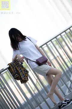 [LSS山茶摄影] NO.031 XUE妹操场肉丝 [89P/79MB] - 2