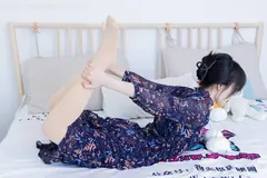 勿恋传媒 NO.2292 小酒-短靴、厚肉丝、踩小蛋糕剧情[150P/1V/4.24GB] - 3
