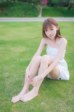 风之领域精品写真@No.056 草坪上青纯的XUE妹 [50P/229MB] - 4