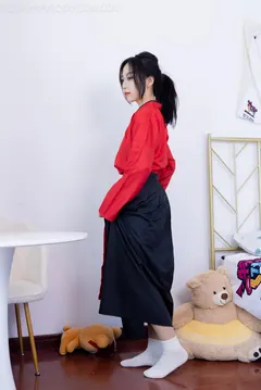 勿恋传媒 NO.2330 纱纱-汉服、皮鞋、白棉袜、薄肉丝[219P/1V/6.65GB] - 3